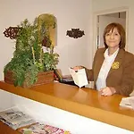 Excelsior 2*