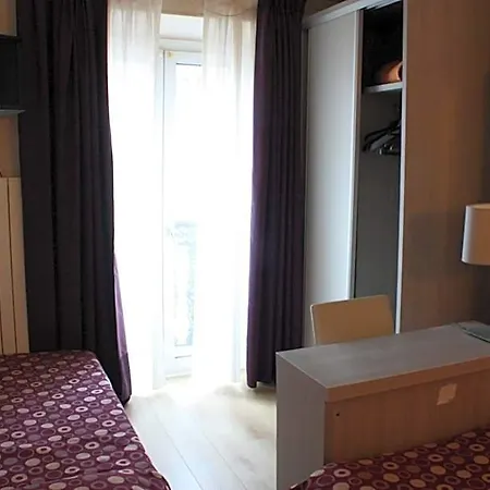 Hotel Excelsior 2*