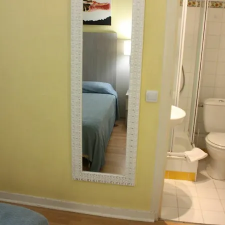 호텔 엑셀시어 2*