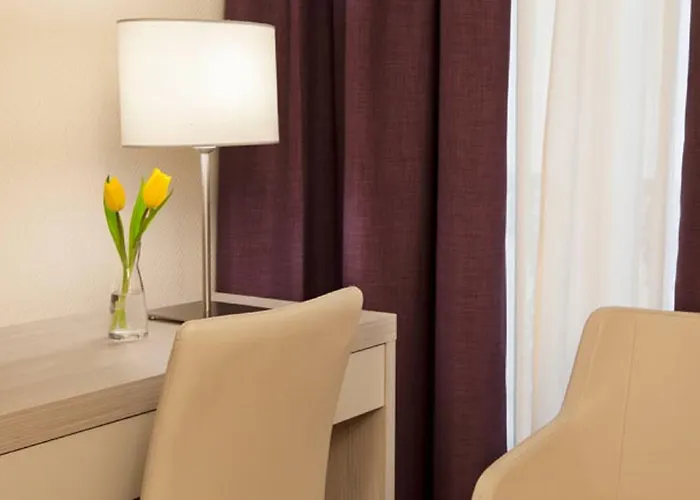 ホテル エクセルシオール パリ