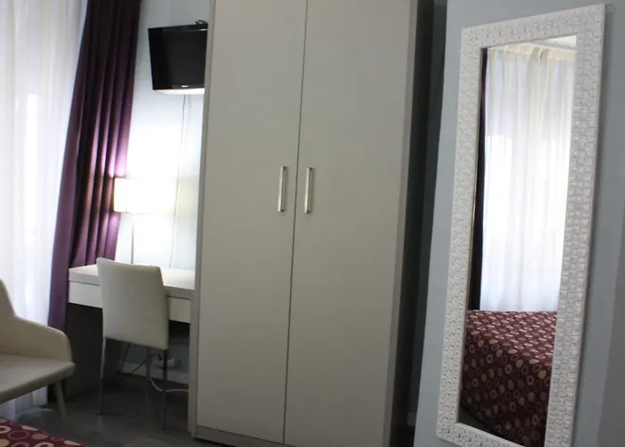 Hotel Excelsior 2*