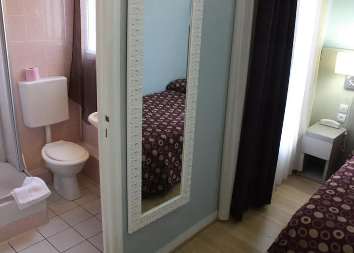 Hotel Excelsior 2*