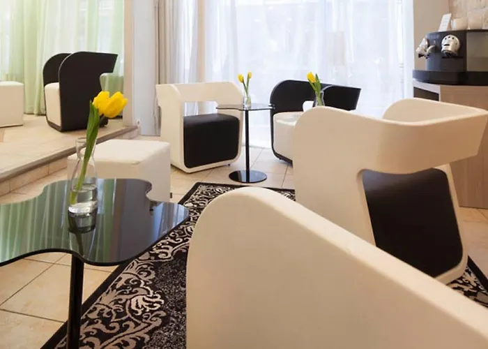 艾克塞西尔酒店 2*